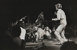 thumbnail link to original 1974 press photograph David Bowie on stage by Terry O'Neill.